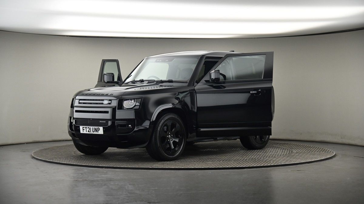 More views of Land Rover Defender 90