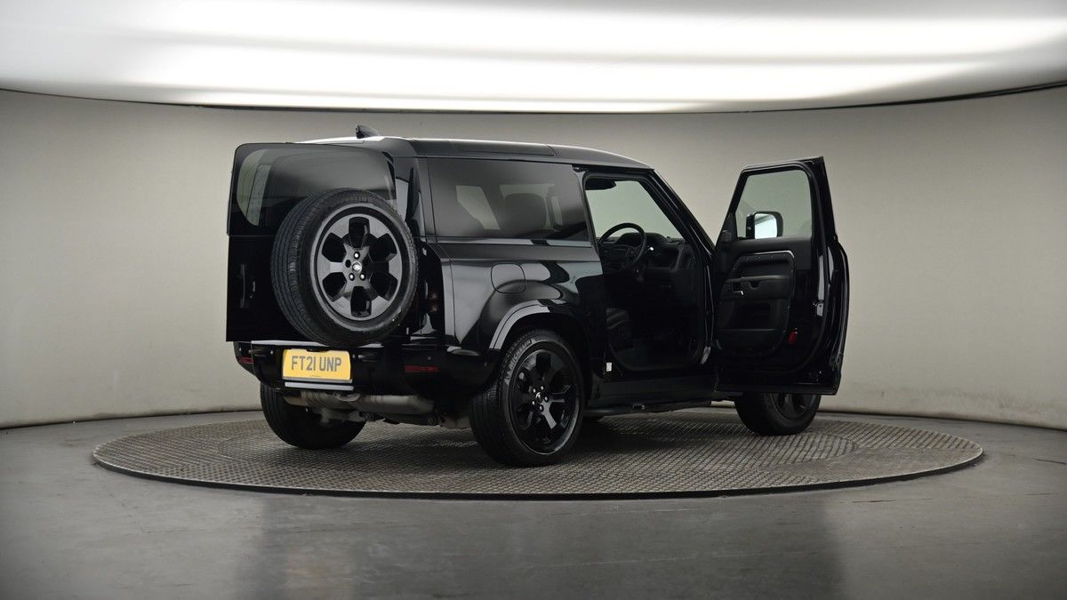 More views of Land Rover Defender 90