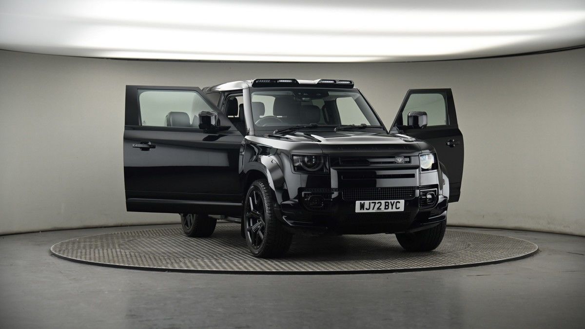 More views of Land Rover Defender 90