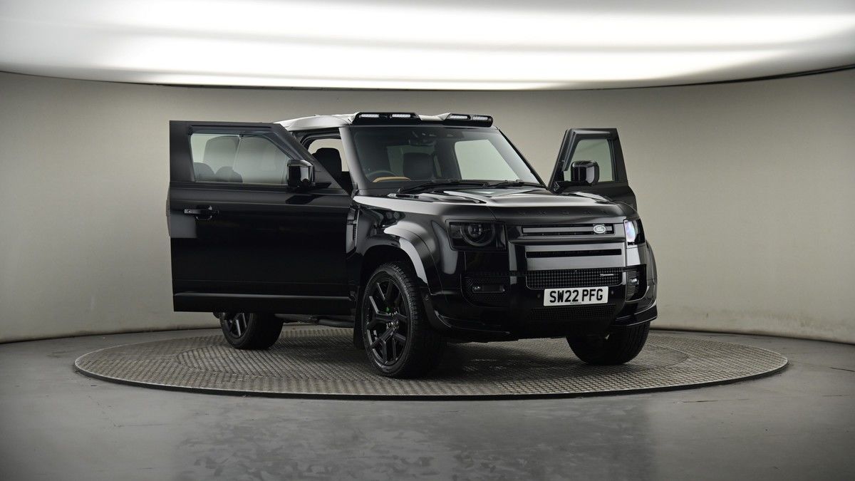 More views of Land Rover Defender 90