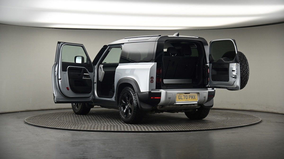 More views of Land Rover Defender 90