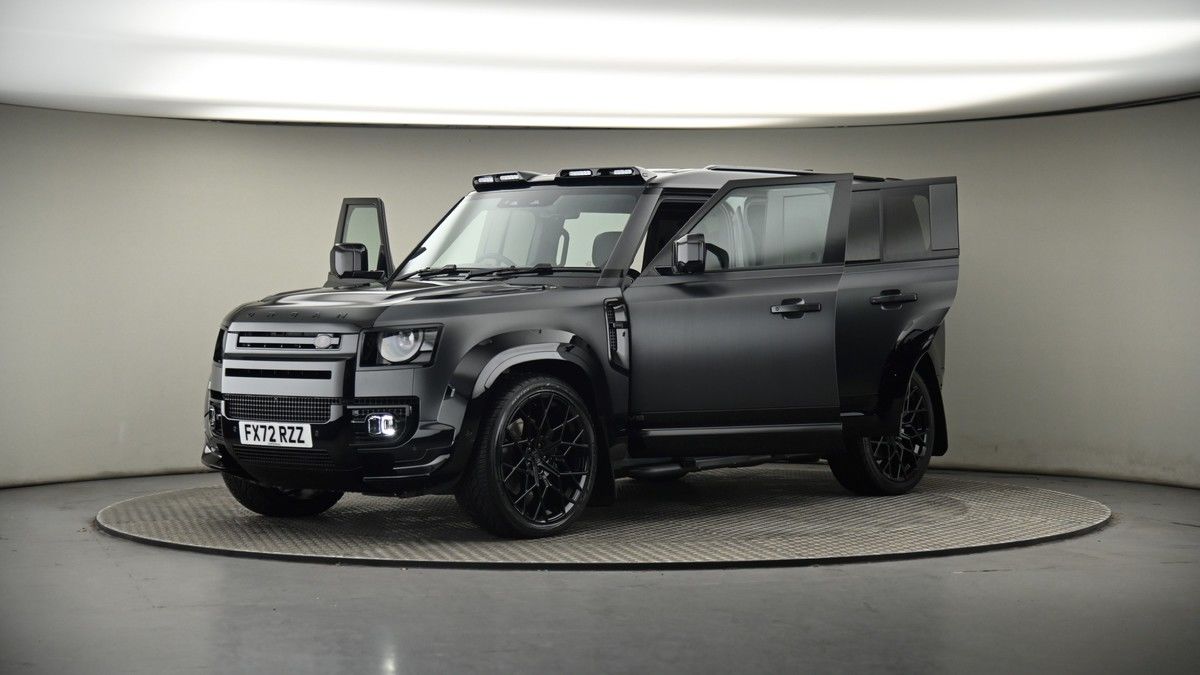 More views of Land Rover Defender 110