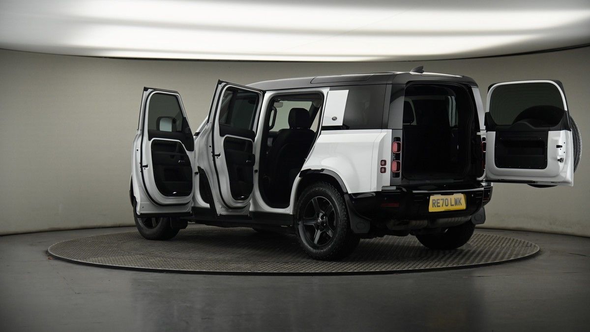 More views of Land Rover Defender 110