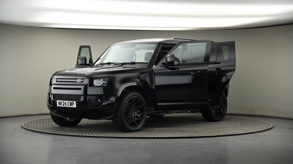 More views of Land Rover Defender 110