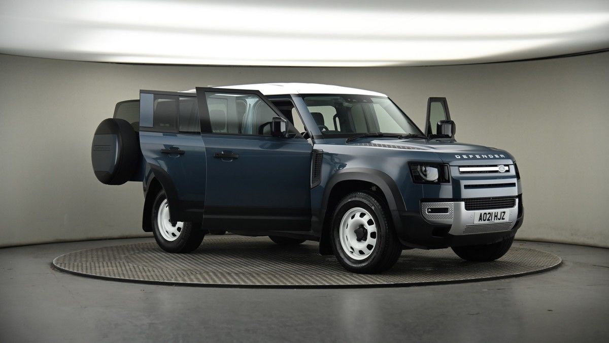 More views of Land Rover Defender 110