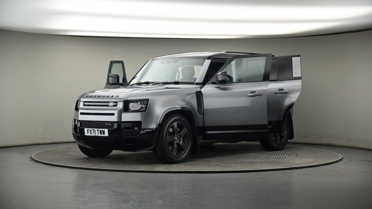 More views of Land Rover Defender 110