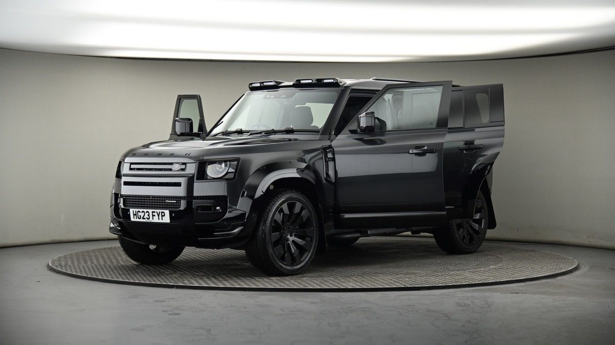 More views of Land Rover Defender 110