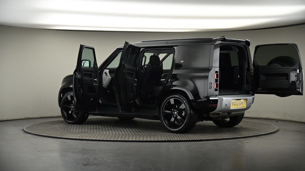 More views of Land Rover Defender 110