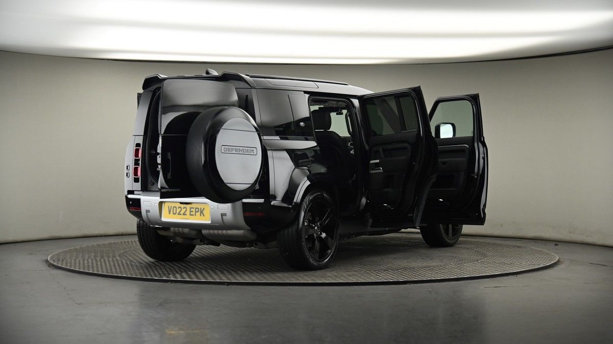 More views of Land Rover Defender 110