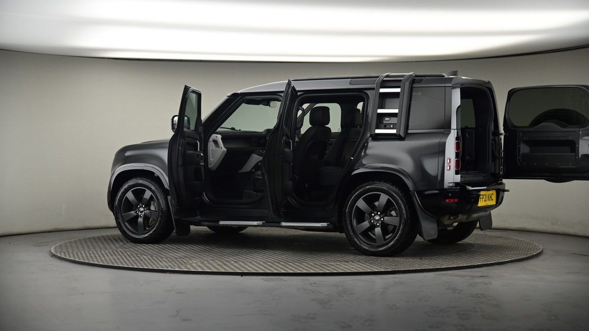 More views of Land Rover Defender 110