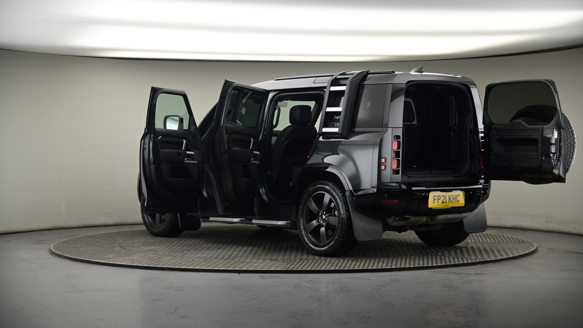 More views of Land Rover Defender 110