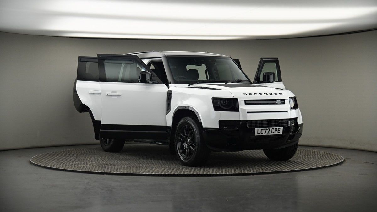 More views of Land Rover Defender 110