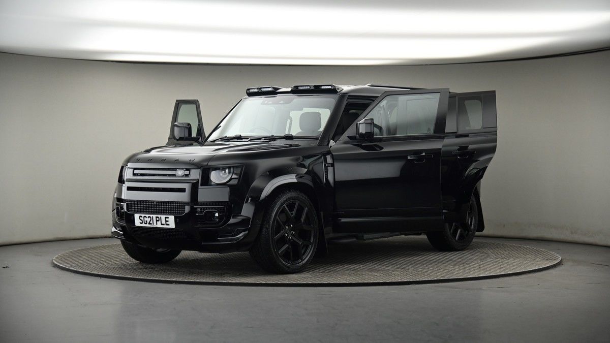 More views of Land Rover Defender 110