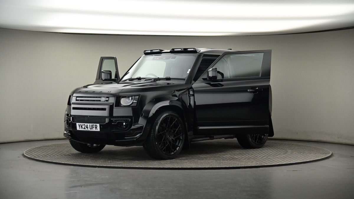 More views of Land Rover Defender 90