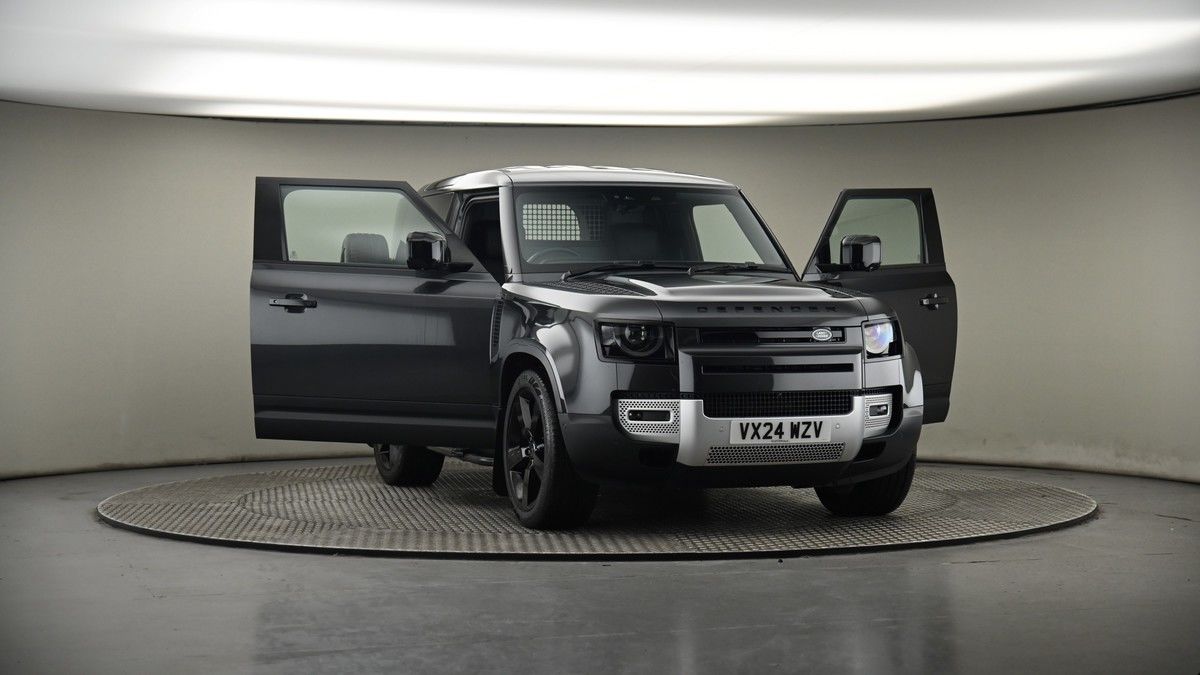 More views of Land Rover Defender 90