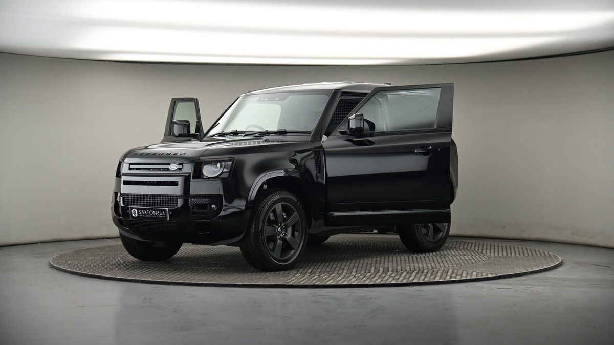 More views of Land Rover Defender 90