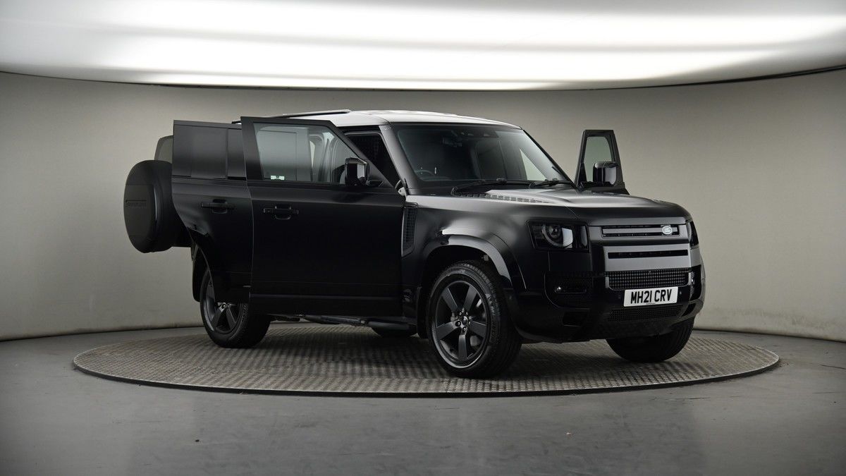 More views of Land Rover Defender 110