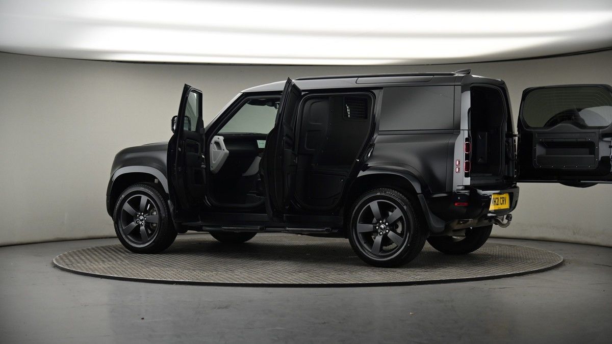 More views of Land Rover Defender 110