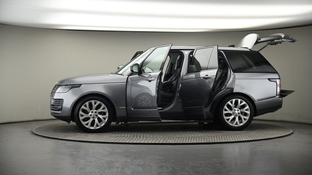 More views of Land Rover Range Rover