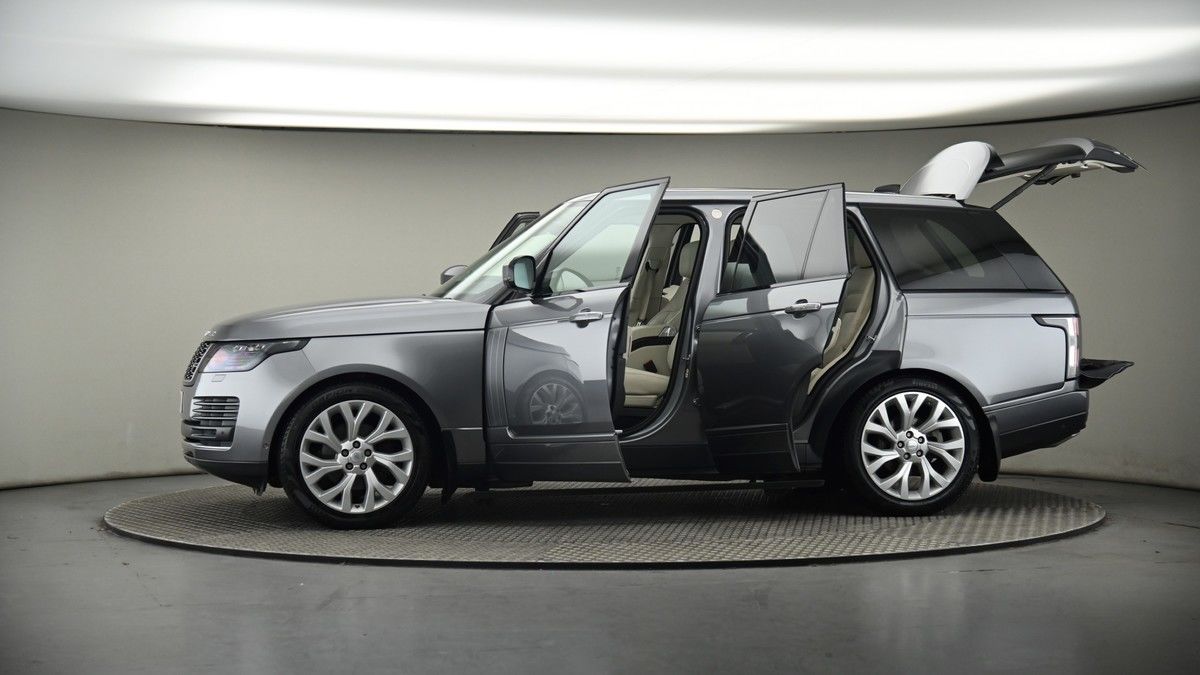 More views of Land Rover Range Rover