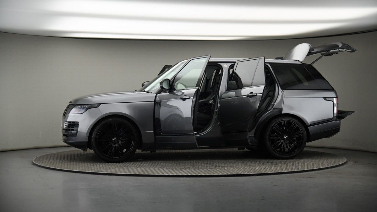 More views of Land Rover Range Rover