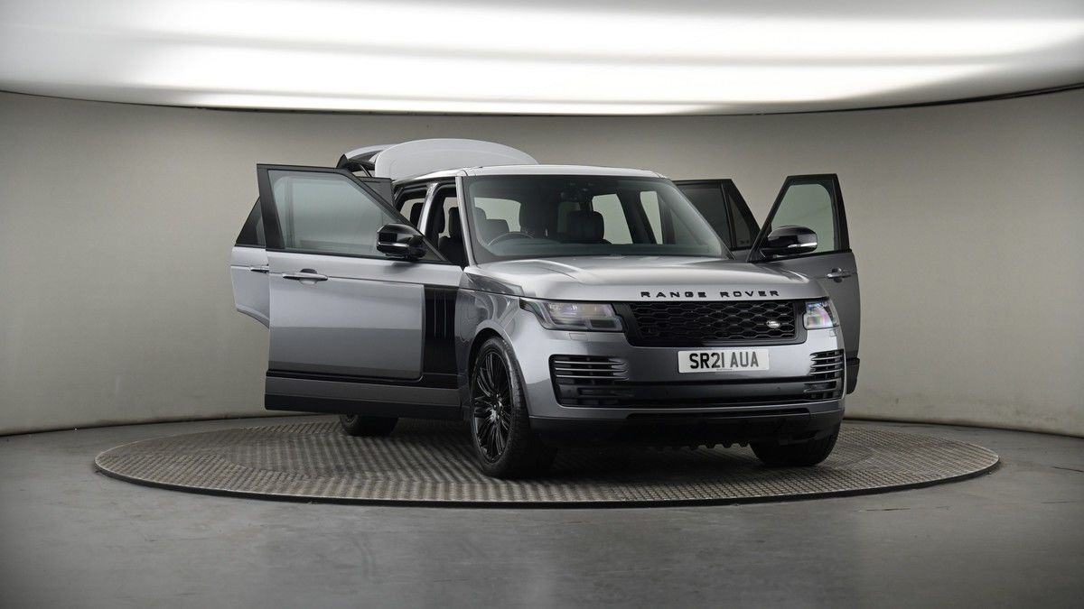 More views of Land Rover Range Rover