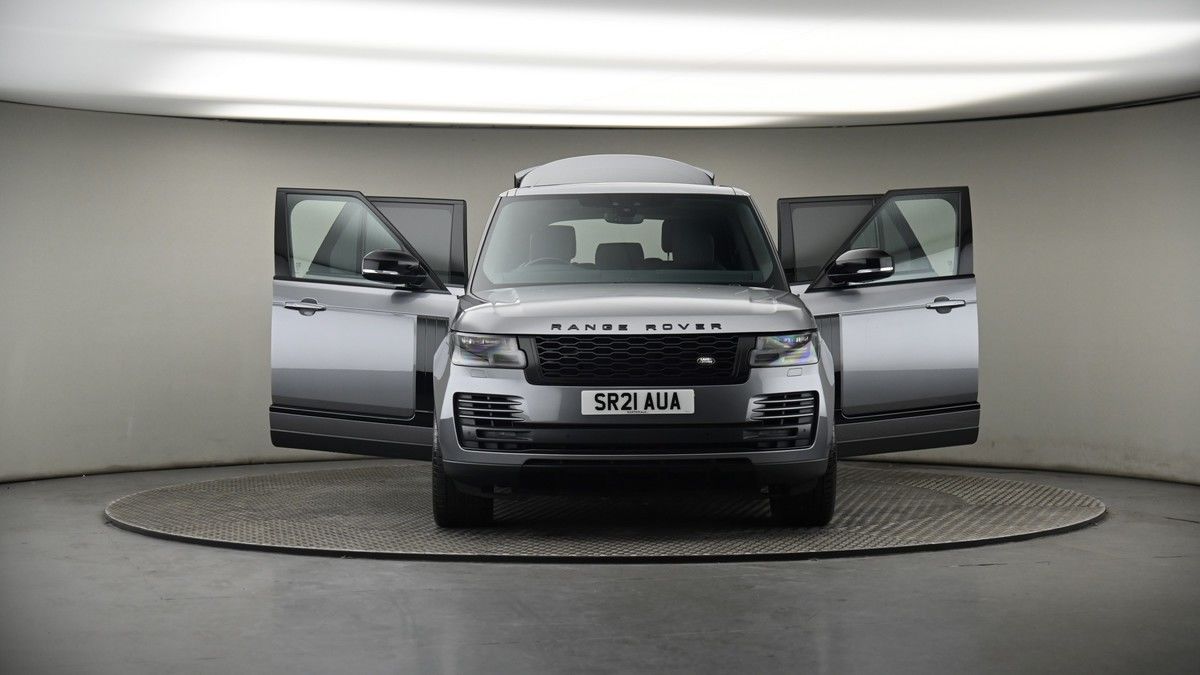 More views of Land Rover Range Rover