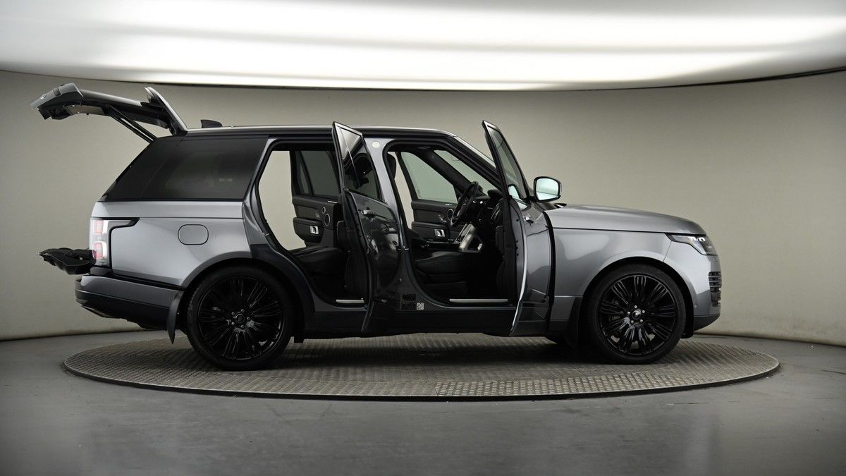 More views of Land Rover Range Rover