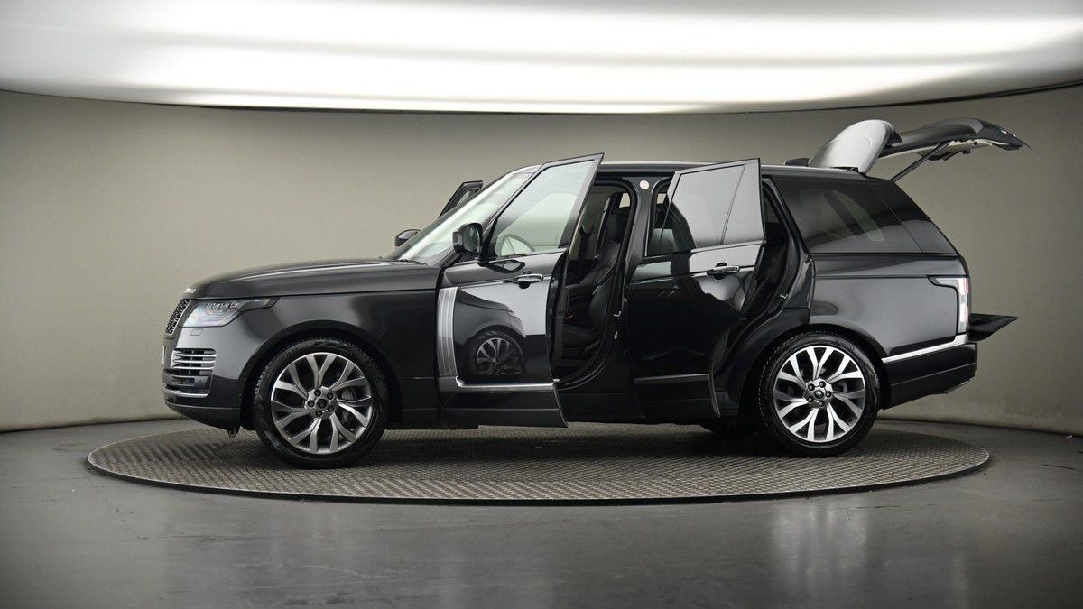 More views of Land Rover Range Rover