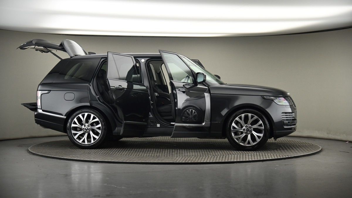 More views of Land Rover Range Rover