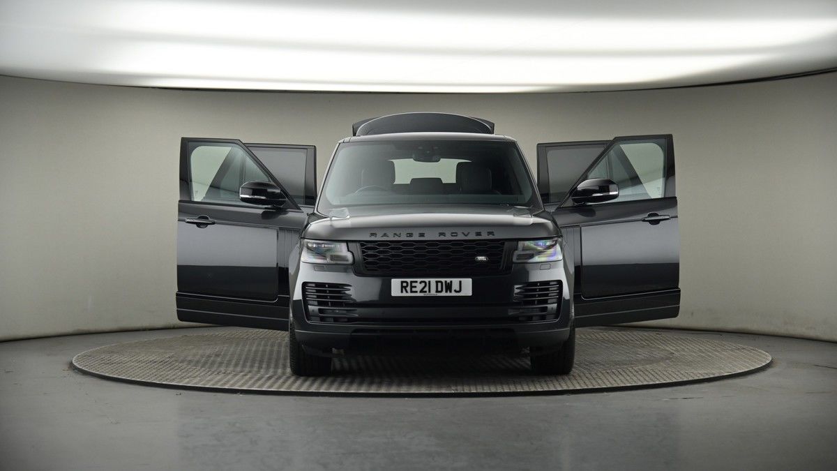 More views of Land Rover Range Rover