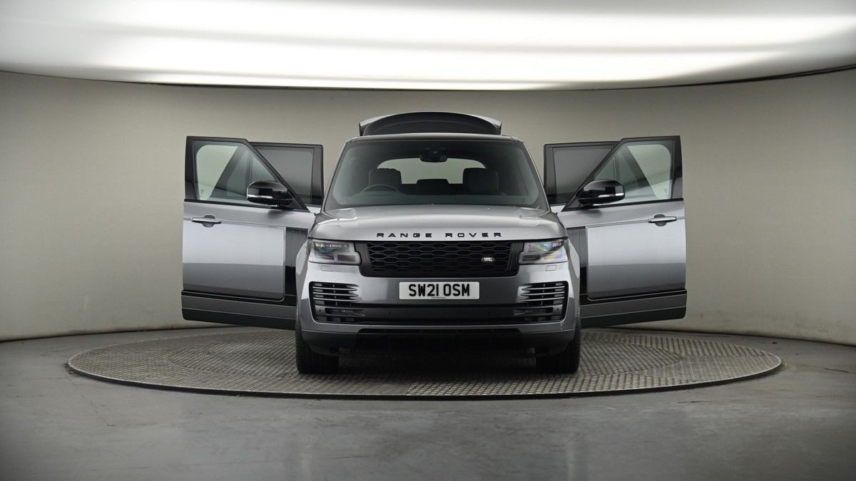 More views of Land Rover Range Rover