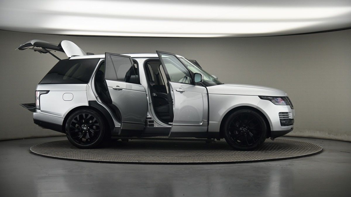 More views of Land Rover Range Rover