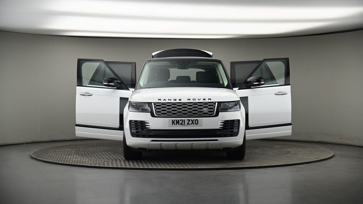 More views of Land Rover Range Rover