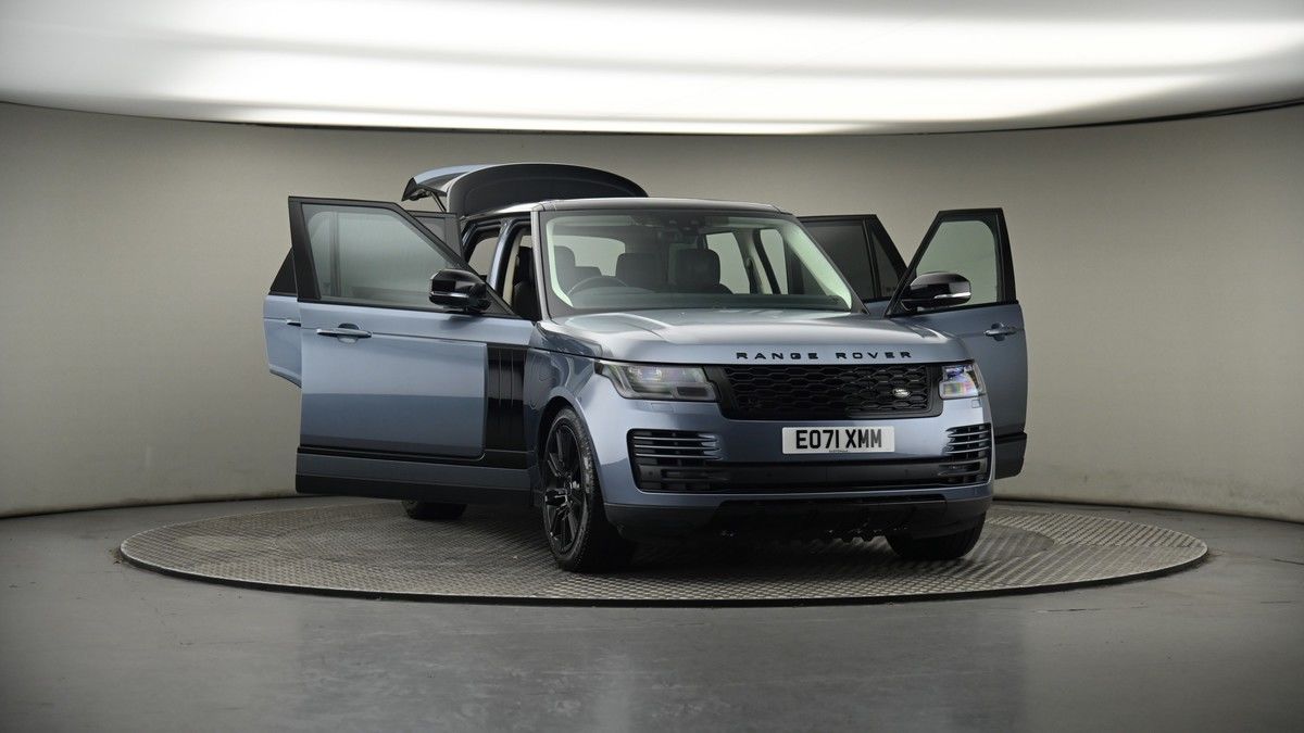 More views of Land Rover Range Rover