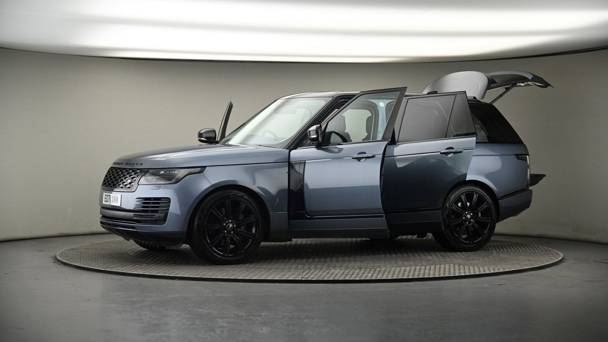 More views of Land Rover Range Rover