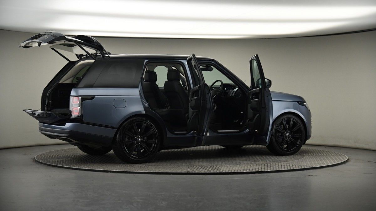 More views of Land Rover Range Rover