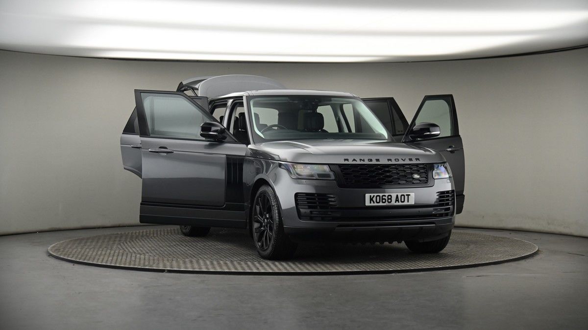 More views of Land Rover Range Rover