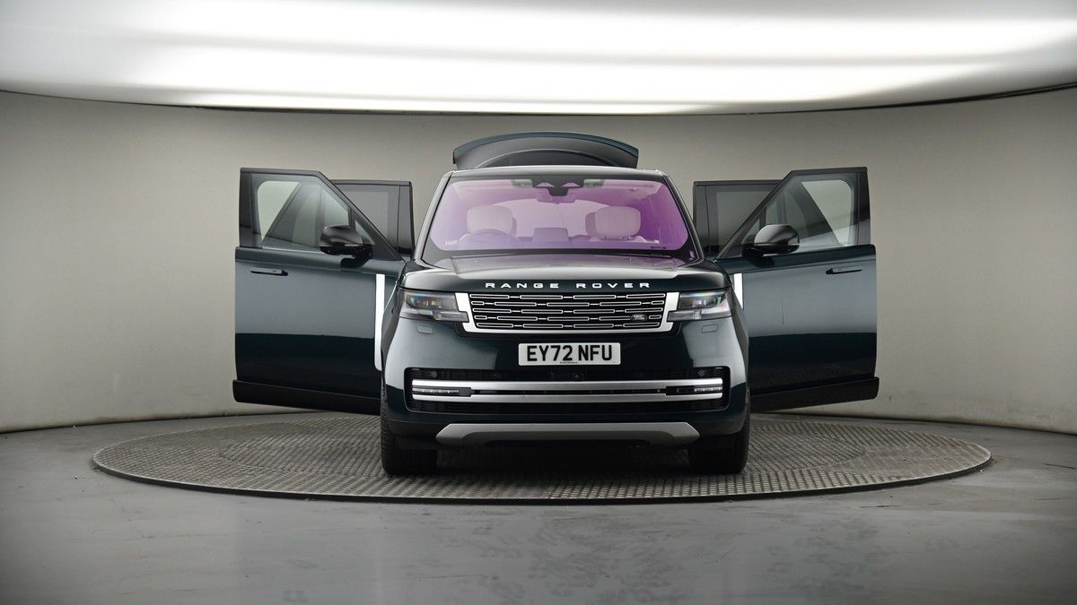 More views of Land Rover Range Rover