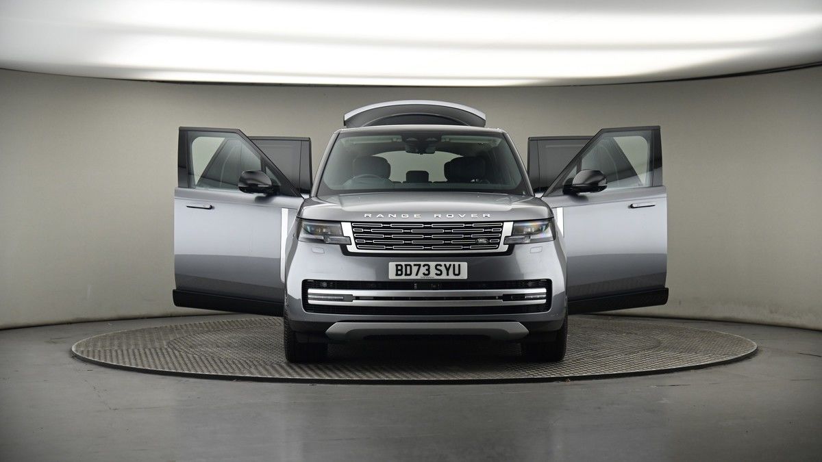 More views of Land Rover Range Rover