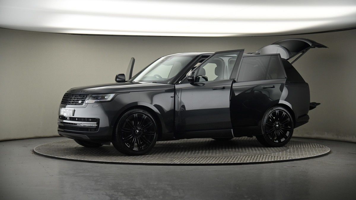 More views of Land Rover Range Rover