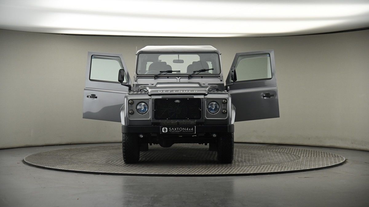 More views of Land Rover Defender 90