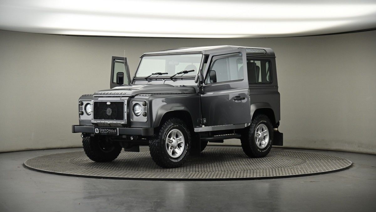 More views of Land Rover Defender 90