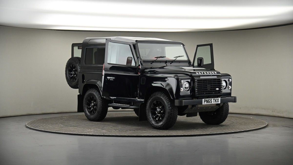 More views of Land Rover Defender 90