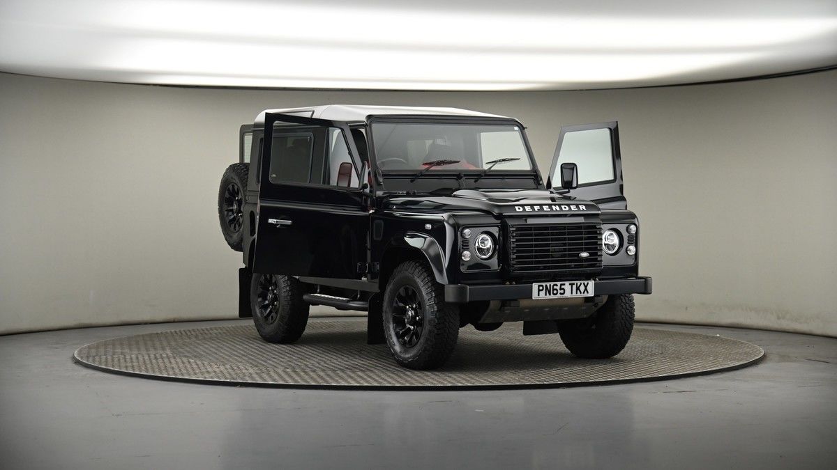 More views of Land Rover Defender 90