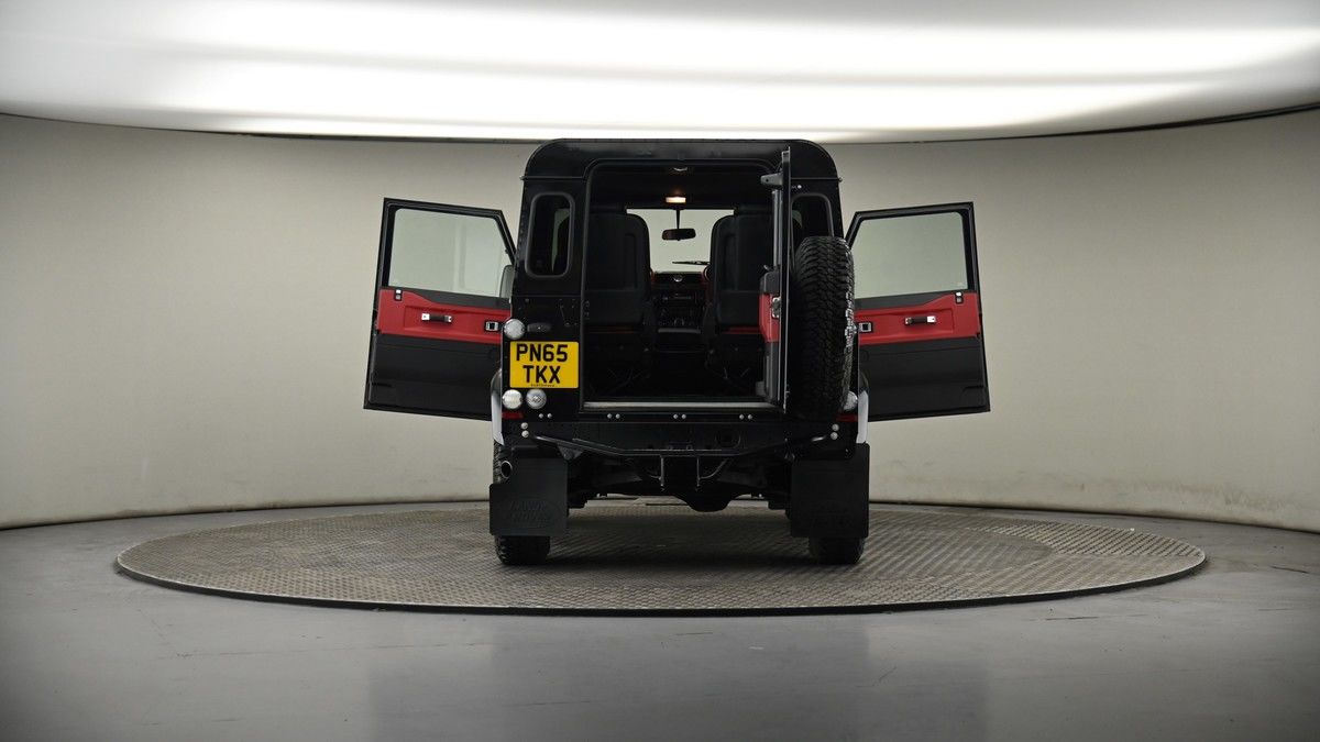 More views of Land Rover Defender 90