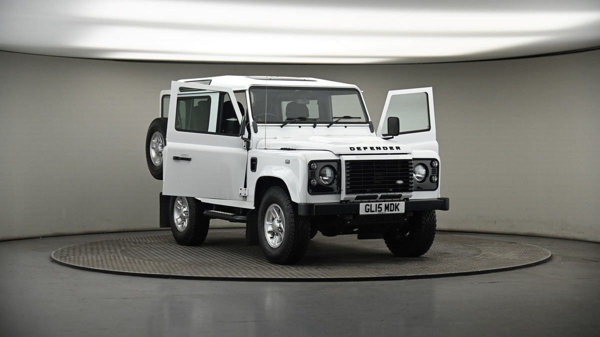 More views of Land Rover Defender 90