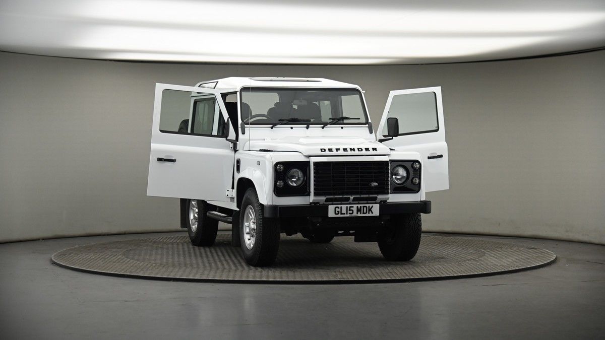 More views of Land Rover Defender 90