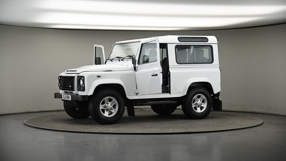 More views of Land Rover Defender 90