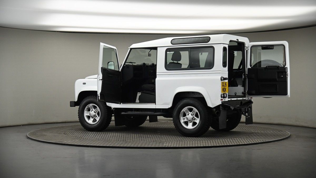 More views of Land Rover Defender 90